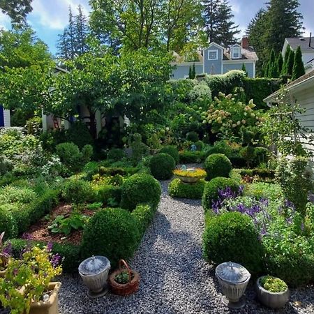 Dot'S Landing Garden Room Niagara-on-the-Lake ภายนอก รูปภาพ